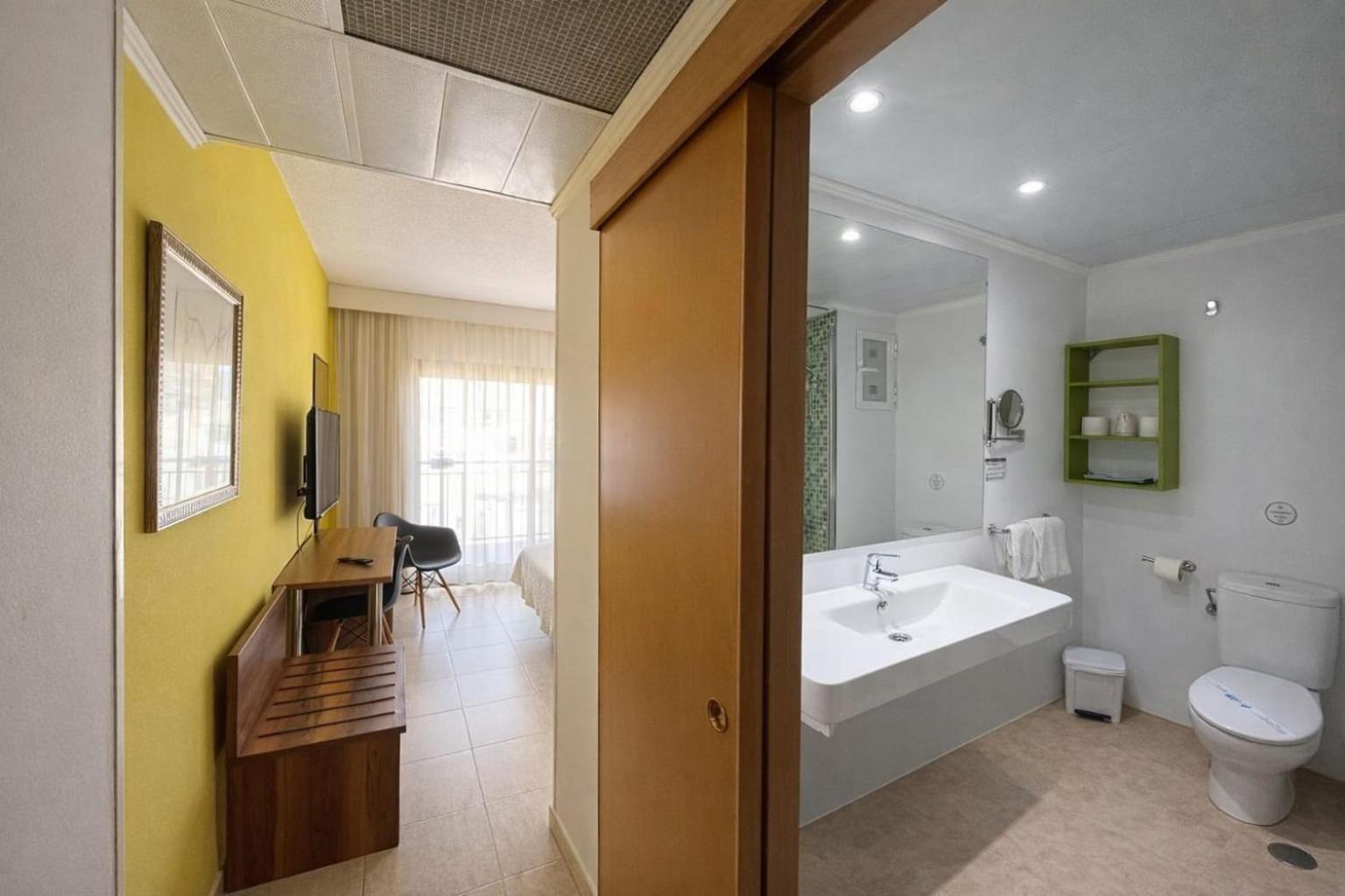 Single Room Balcony,1765153615:JPEG