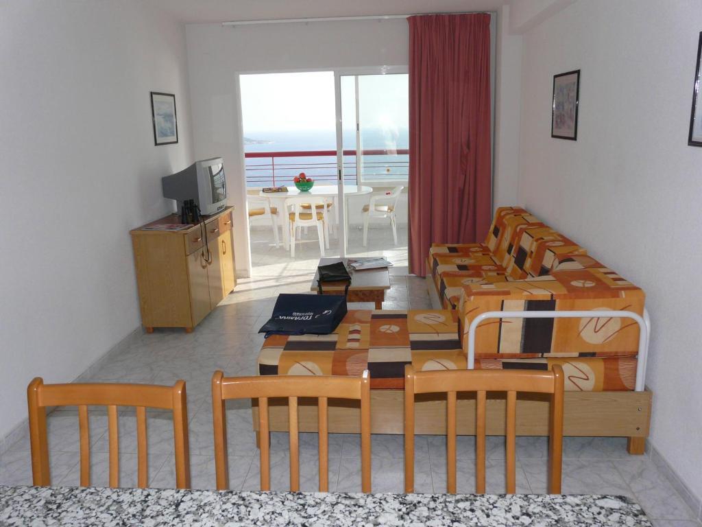 Apartamento de 1 dormitorio con vistas al mar (2-4 adultos)