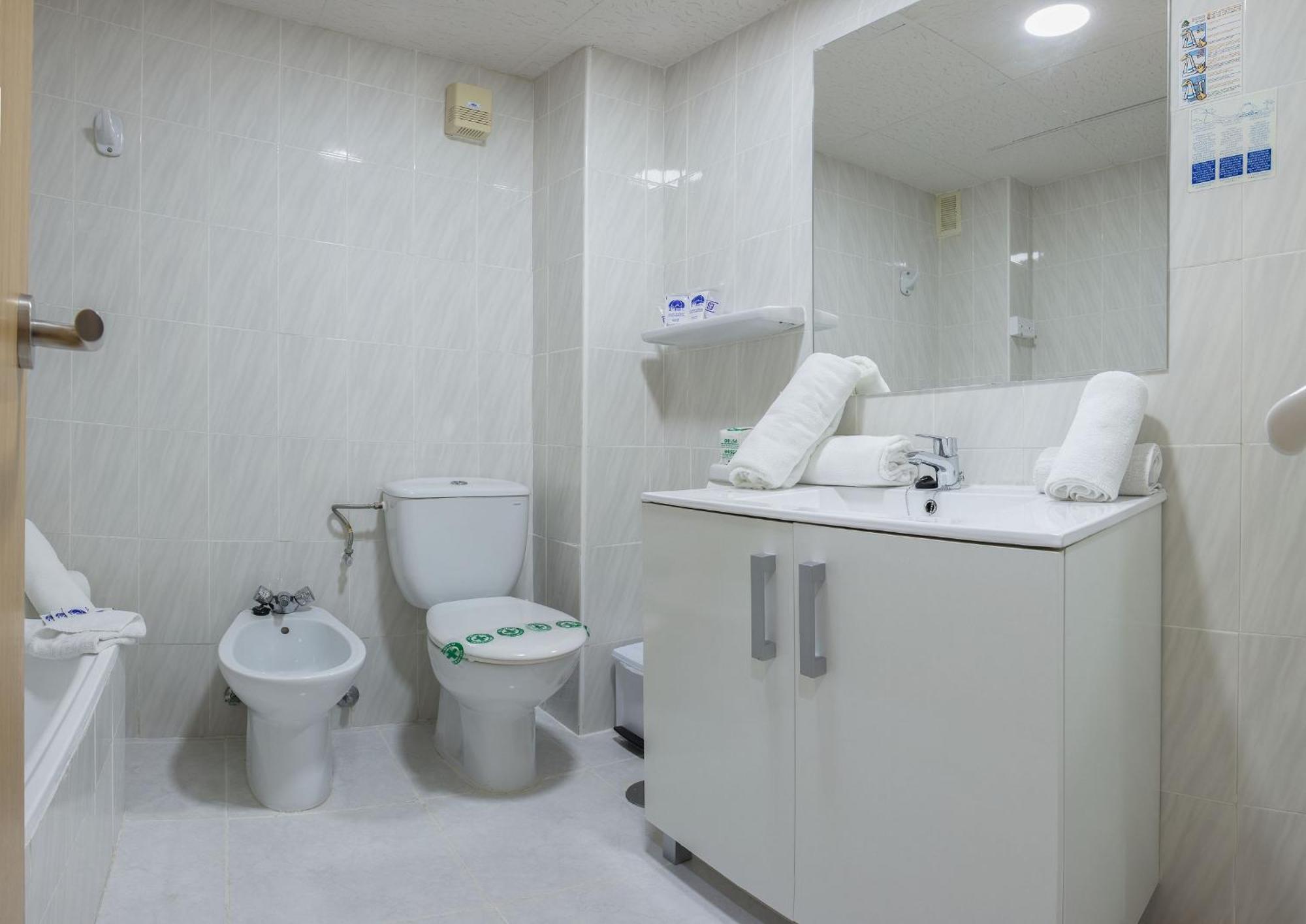 Standard Double Room,1465760549:JPEG
