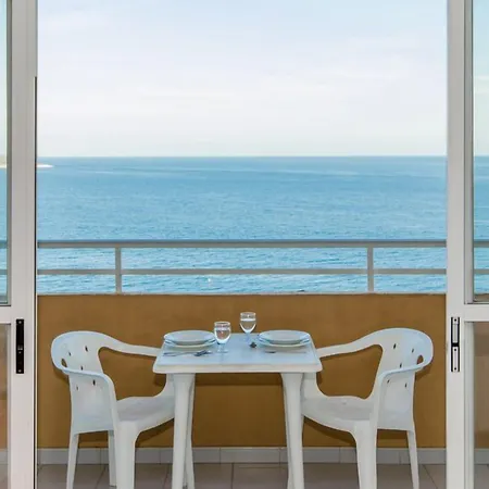 Apartamentos El Faro By Mc-2